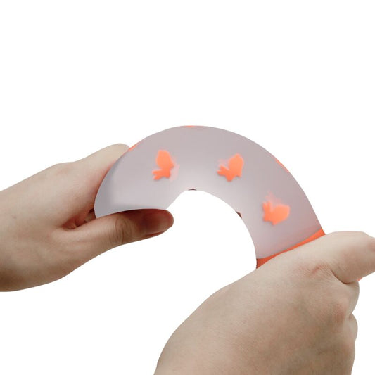 PRETTY LOVE - MAAGINEN YÖNSYÖN DILDO ILMAN VÄRIÄ, VALAISTAVA ORANSSIN VÄRI