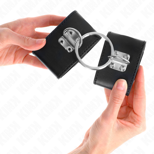 KINK - KIINTEÄT RANNETUET RENKAALLA JA LUKOLLA, MUSTA, SÄÄDETTÄVÄ 16-23 CM X 5,5 CM