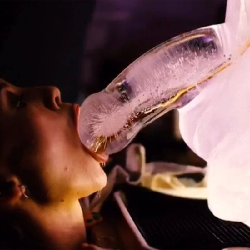 LEIKI KANSSANI - VALTAVA PENISJÄÄOHJAUSMUOTTI