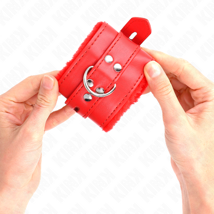 KINK - PÄLSFODRAD HANDLEDSBÄLTE MED FYRKANTIGA HÅL RÖDA OCH RÖDA BÄLTEN JUSTERBAR 17-29 CM X 6 CM