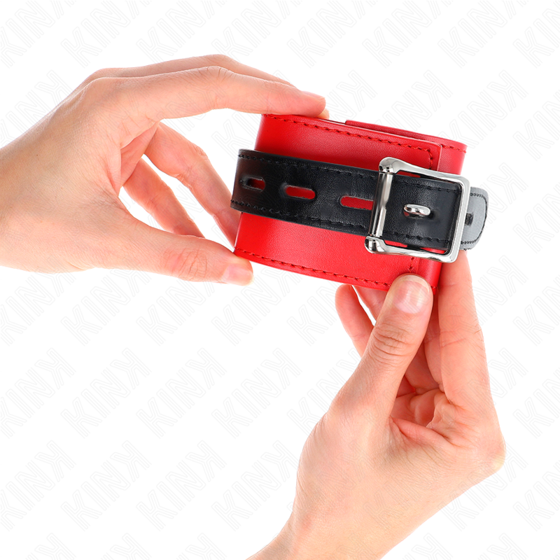 KINK - PUNAINEN RANNETUKI MUSTALLA VYÖLLÄ, SÄÄDETTÄVÄ 17-28 CM X 6 CM