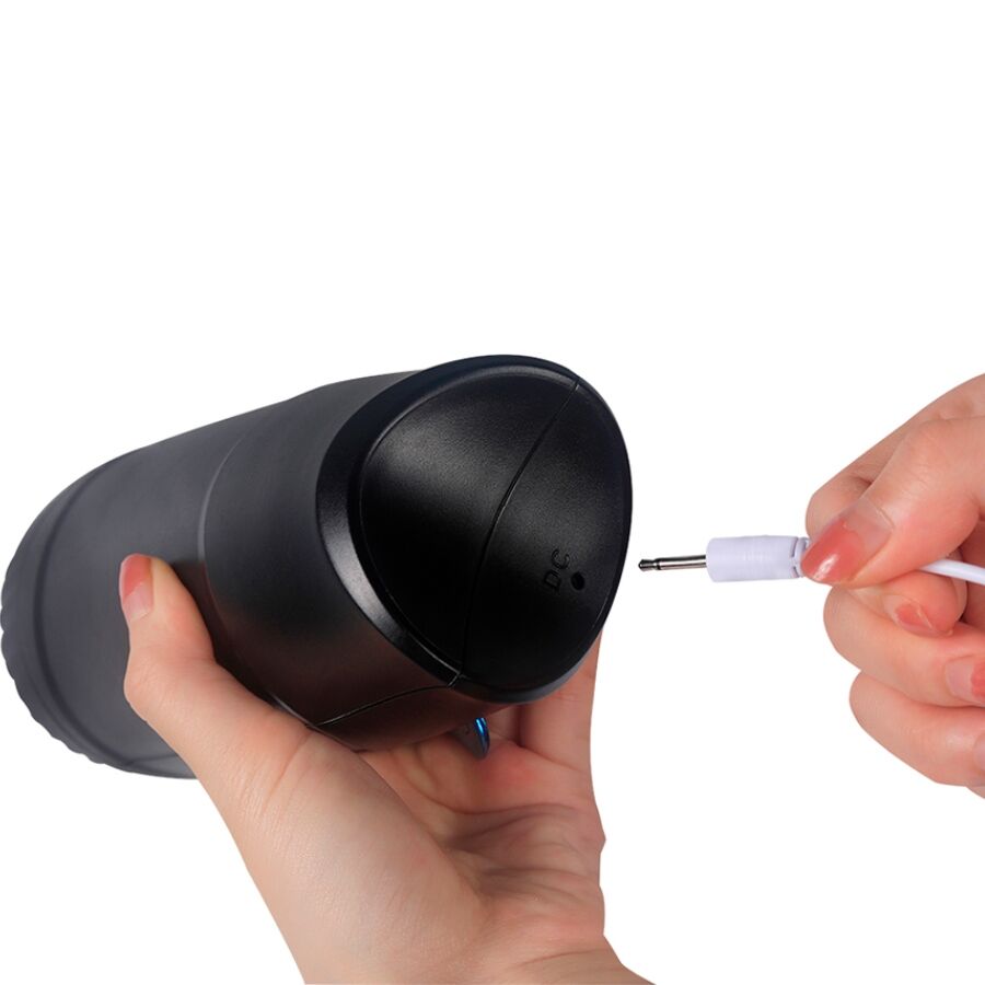 SHEQU - RENEE KLÄMBAR VAGINAMASTURBATOR MED VIBRATION I FODRALET