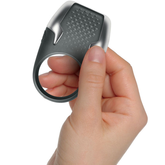 CLIMAXIMUM - TYRO VÄRISEVÄ PENSIRENGAS LED-VALOILLA