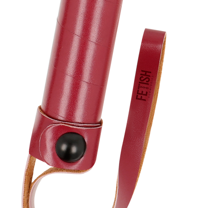 Fetissi alistuva pimeä huone - vegaani nahkaruoska